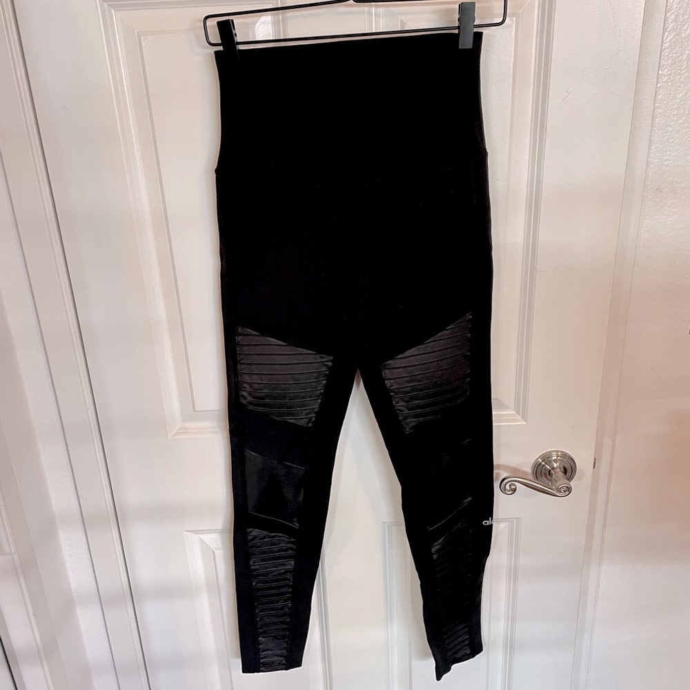 Alo Yoga full length leggings